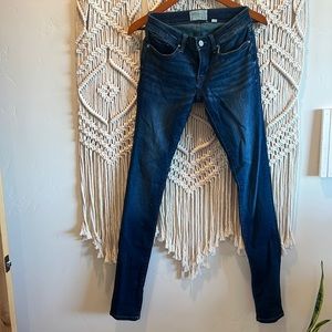 Buckle, BKE denim Stella, low rise, dark wash, skinny jeans, size 25 X 33 1/2